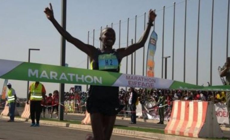Kassaw Belay (Ethiopie) vainqueur du marathon de Dakar en 2h18mn21s