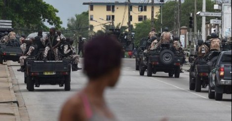 Mutinerie en Côte d'Ivoire : tirs nourris à Abidjan et Bouaké