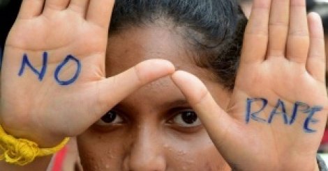 Inde : enceinte après avoir été violée par son beau-père, une enfant de 10 ans réclame le droit d'avorter