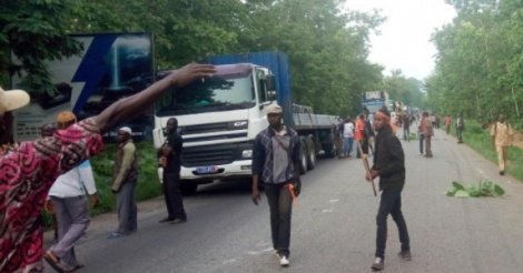 Côte d'Ivoire: des "démobilisés" bloquent des accès à Bouaké et Korhogo