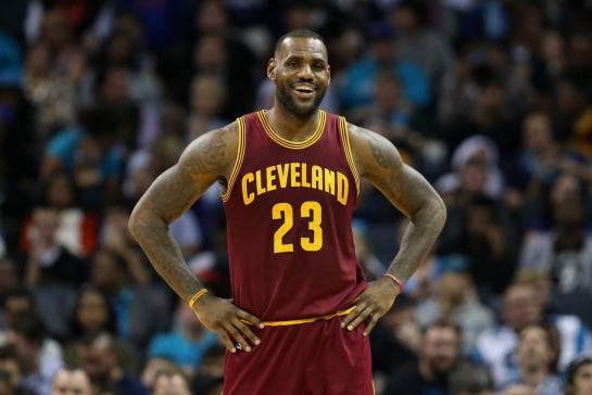 Lebron James Deuxieme Athlete Le Plus Populaire Au Monde