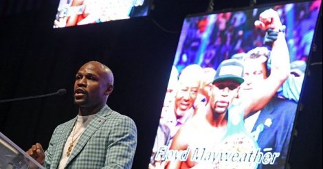 Mayweather sort de sa retraite pour un choc retentissant contre McGregor