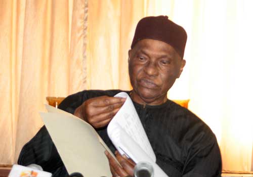 Retour de Wade à Dakar: un absent jamais absent