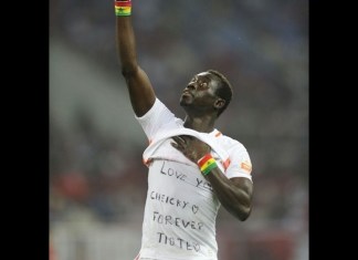 Papis Demba Cissé marque et rend hommage à Cheick Tioté - Regardez