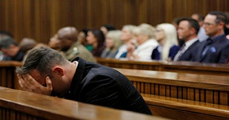 Pistorius: l’athlète condamné à une nouvelle peine de plus de 13 ans de prison
