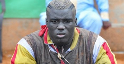 Face to Face Sathies VS Boy Niang: C’est chaud bouillant, ça a failli viré à la bagarre …