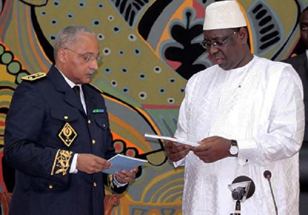 Ses proches épinglés, Macky Sall bloque la publication des rapports de l'IGE et de l'OFNAC (Avocat)