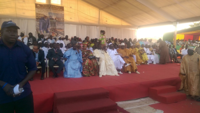 OUMAR GUÈYE TRANSMET LES CONDOLÉANCES DE MACKY SALL À LA FAMILLE DE SERIGNE MBACKÉ MADINA