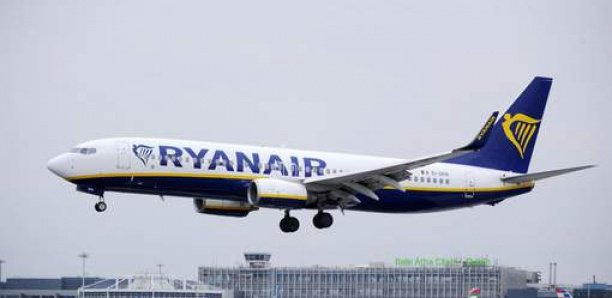 Trente passagers tombent malades à bord d'un vol Ryanair