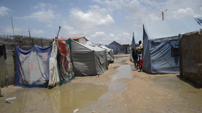 SAINT-LOUIS : Les sinistrés de Khar Yalla refusent d’occuper les écoles et défient le maire Mansour Faye