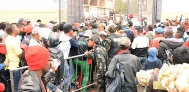 Drame à Madagascar : Andriatsima dépose une gerbe devant le stade