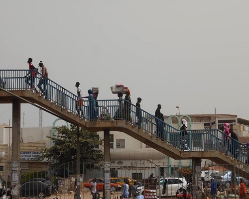 Pont de la Patte d’Oie : Une dame poignardée par de jeunes marginaux (Boudjou Men)
