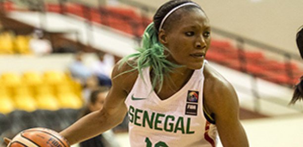 Astou Traoré, Arrête, Compétition, Basket