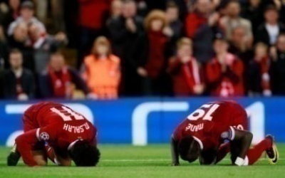Mohamed Salah et Mané, les footballeurs qui font aimer l’islam à Liverpool…