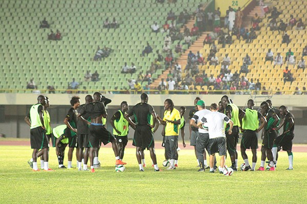 Les joueurs sélectionnés, commencent à arriver à Saly Portudal (vidéo)
