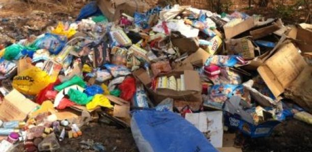 Sédhiou : Incinération de 3 tonnes de produits impropres à la consommation