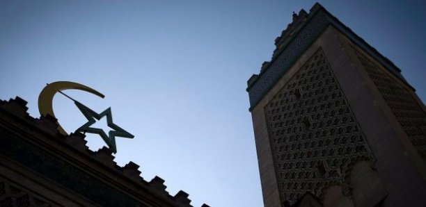 Vélingara : La grande mosquée fermée, les jeunes interpellent Macky Sall