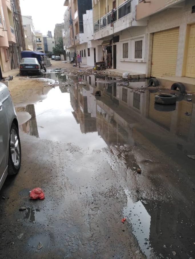 Parcelles Assainies: Les eaux usées envahissent la cité "Guentaba Fadia"