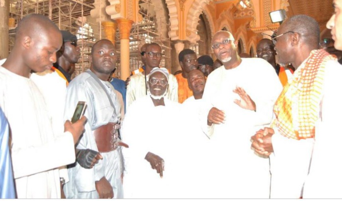 Serigne Mountakha menace Sokhna Aïda Diallo : "Tu seras exclue de la tarikha mouride si…"