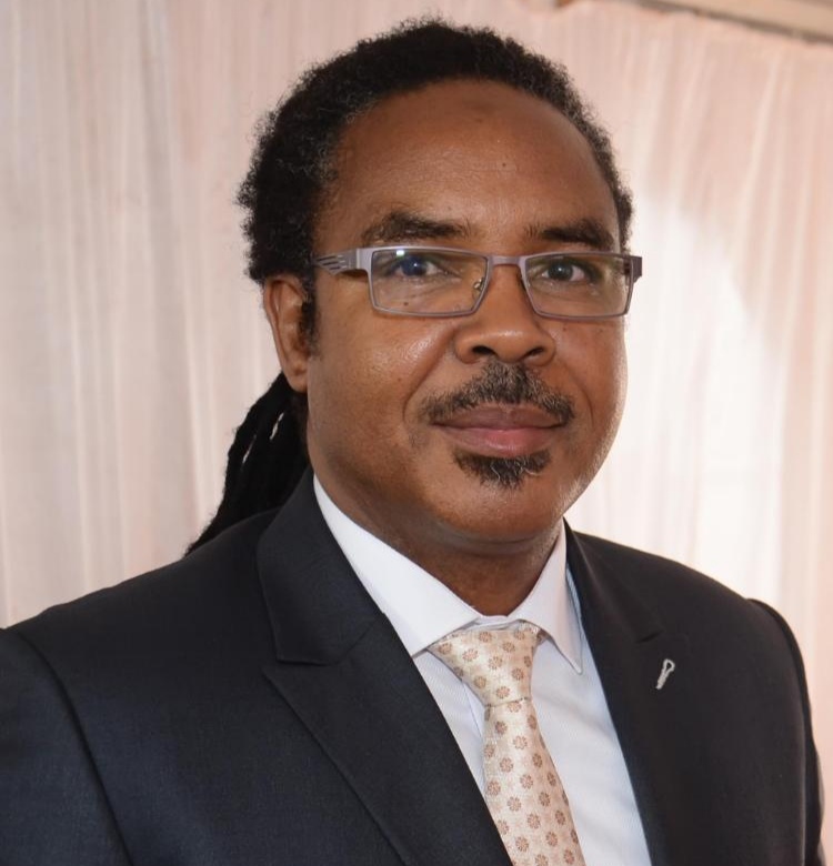 L’APR ou la bataille précipitée pour la succession