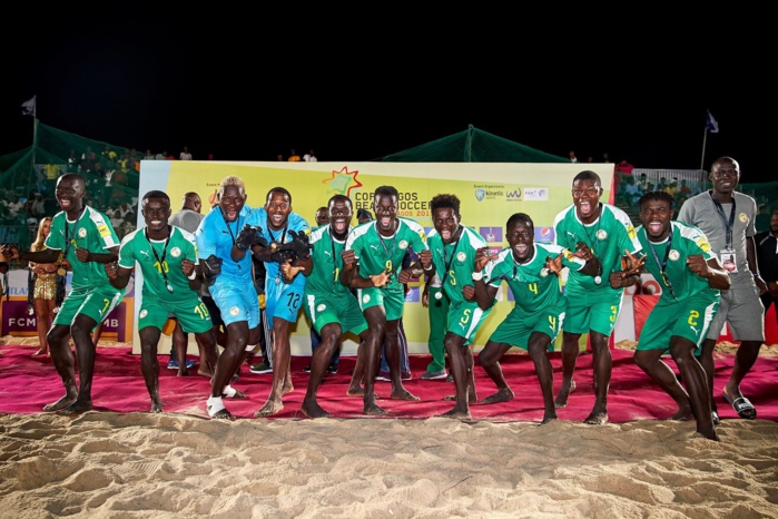Beach soccer : Le Sénégal remporte le « Copa Lagos » après sa victoire 3-2 contre l'Angleterre.