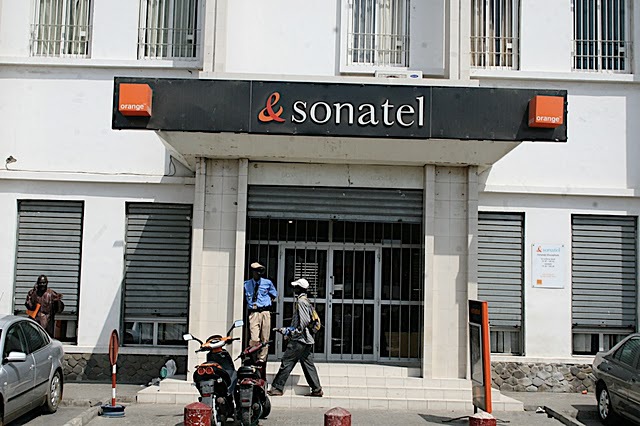Exclus de la hausse des salaires dans le secteur privé : Les travailleurs de la Sonatel rejettent l’arrêté du ministre