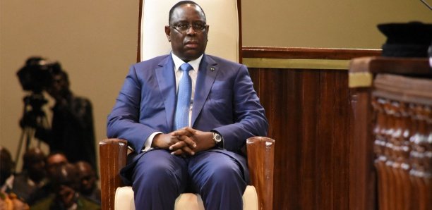 Urgent : Le Président Macky Sall gracie 2036 détenus.