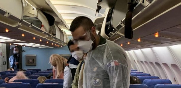 LES PASSAGERS D'AIR FRANCE DEVRONT METTRE UN MASQUE POUR PRENDRE L'AVION