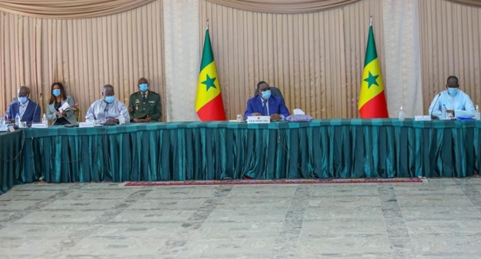 Macky Sall à la presse : « Il ne sert à rien d’alarmer les populations et de noircir le tableau »