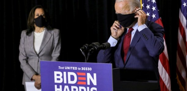 Aux États-Unis, le port du masque revient au cœur du duel entre Joe Biden et Donald Trump