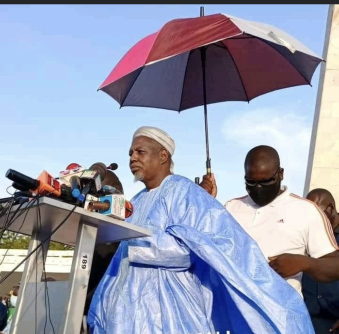 Coup d’État au Mali / Imam Dicko : « Je demande à tous les Peulhs de laisser les armes,