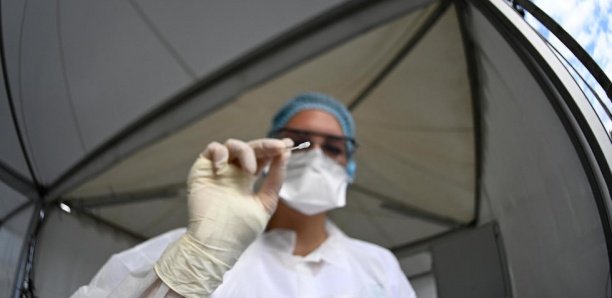 Covid-19 : près de 10 000 nouveaux cas en France en 24 heures, un record depuis le début de l'épidémie