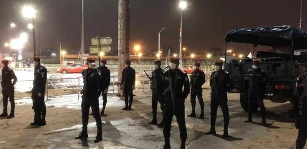1er jour couvre-feu / Acte 2 état d’urgence : Yoff se rebelle et fait face aux forces de l’ordre.