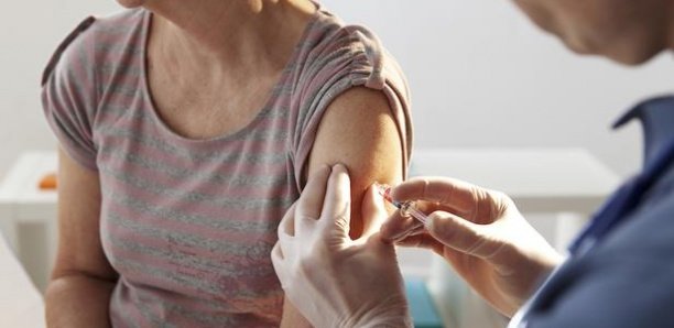 Les pays pauvres recevront des vaccins dans les semaines à venir, promet l'OMS