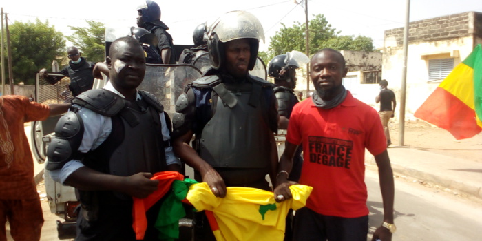 Libération de Sonko : Manifestants et forces de l’ordre fument le calumet de la paix à Kolda.