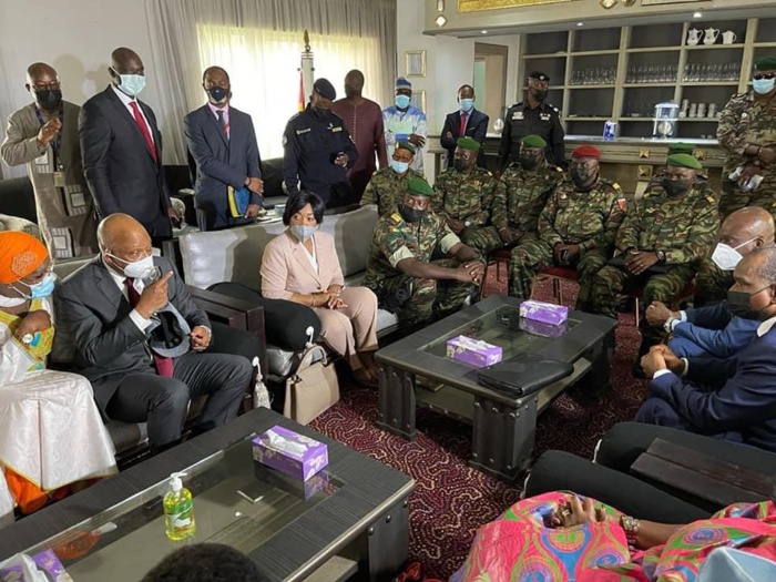Guinée : La délégation de la Cedeao a rencontré Alpha Condé.