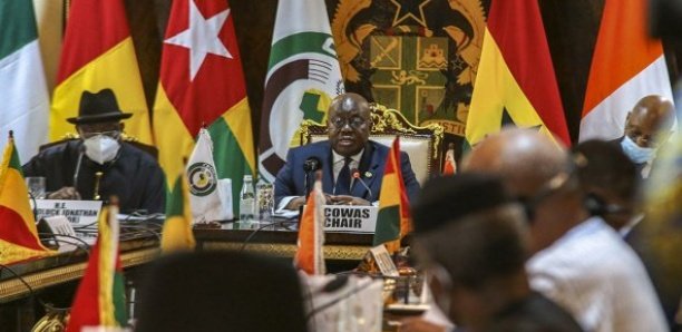 Coup d’Etat en Guinée: Voici les lourdes sanctions de la Cedeao contre Mamady Doumbouya et Cie