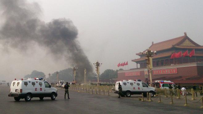 Tiananmen : la police chinoise sur la piste d'un attentat perpétré par des Ouïghours