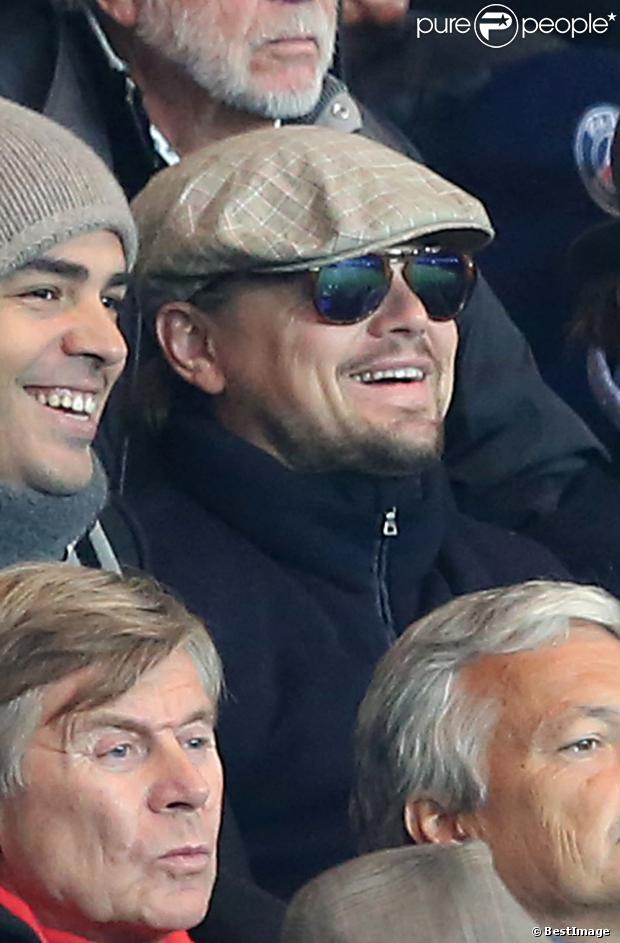 Qui est cet homme au Parc des Princes