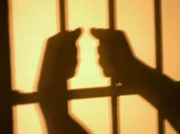 Le père incestueux contraint à un repos biologique de…10 ans