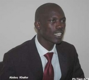 Les cadres libéraux larguent leurs bombes sur des barons du Parti socialiste