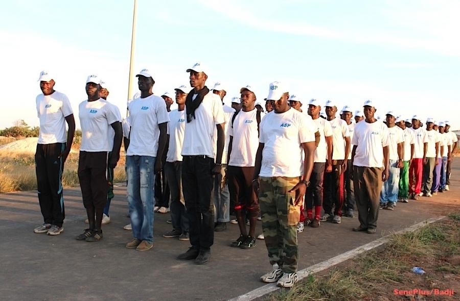 Bousculade aux portes de l’Agence de sécurité de proximité