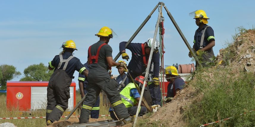 Afrique du Sud : des dizaines de mineurs piégés refusent de sortir