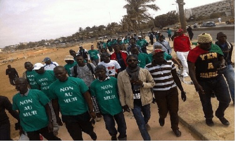 La caravane contre l’érection du mur de la honte interdite !