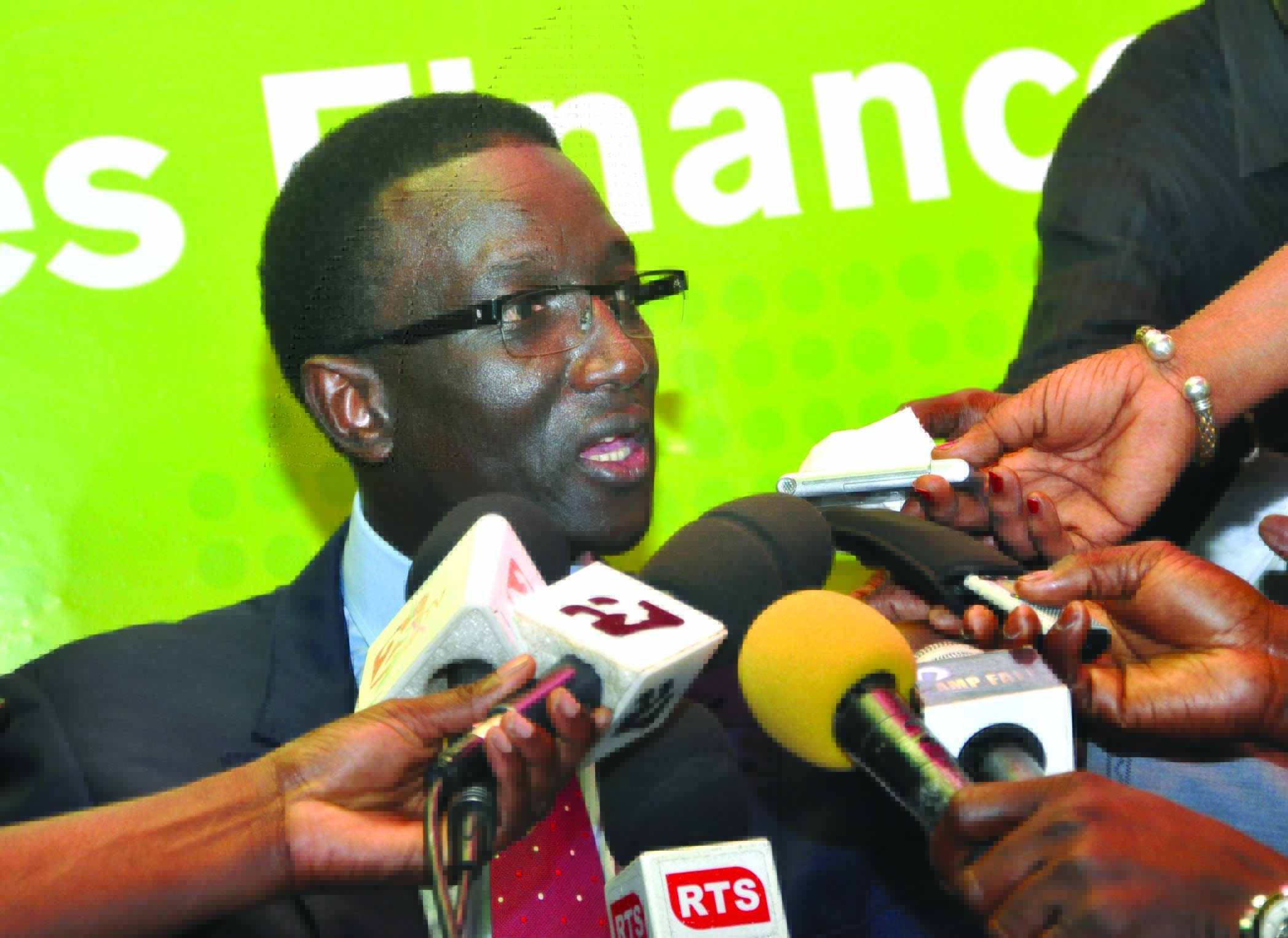 Dakar a reçu 683 milliards d'Ottawa en 50 ans (ministre)