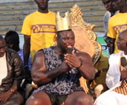 Bombardier à nouveau sur le trône: Un putsch et ses conséquences