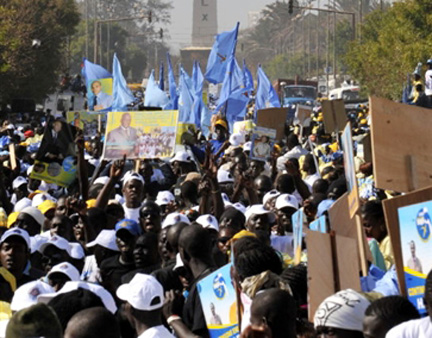 Dakar-Plateau : La Caravane bleue sous haute surveilleance policière