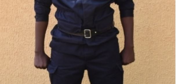 Un agent de police retrouvé égorgé chez lui