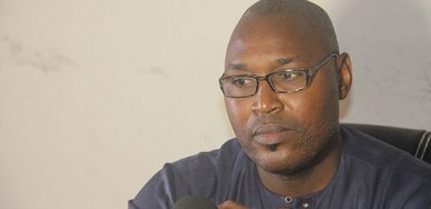 Adama Fall (APR) raille les pro Sonko : “Macky Sall n'a pas pris le volant pour aller dans un salon "massage" en toute discrétion…”