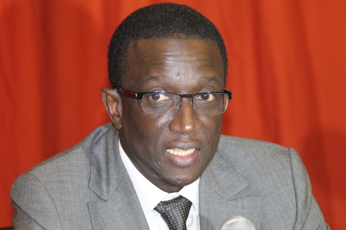 Amadou Bâ signe un accord de financement avec la BM, jeudi